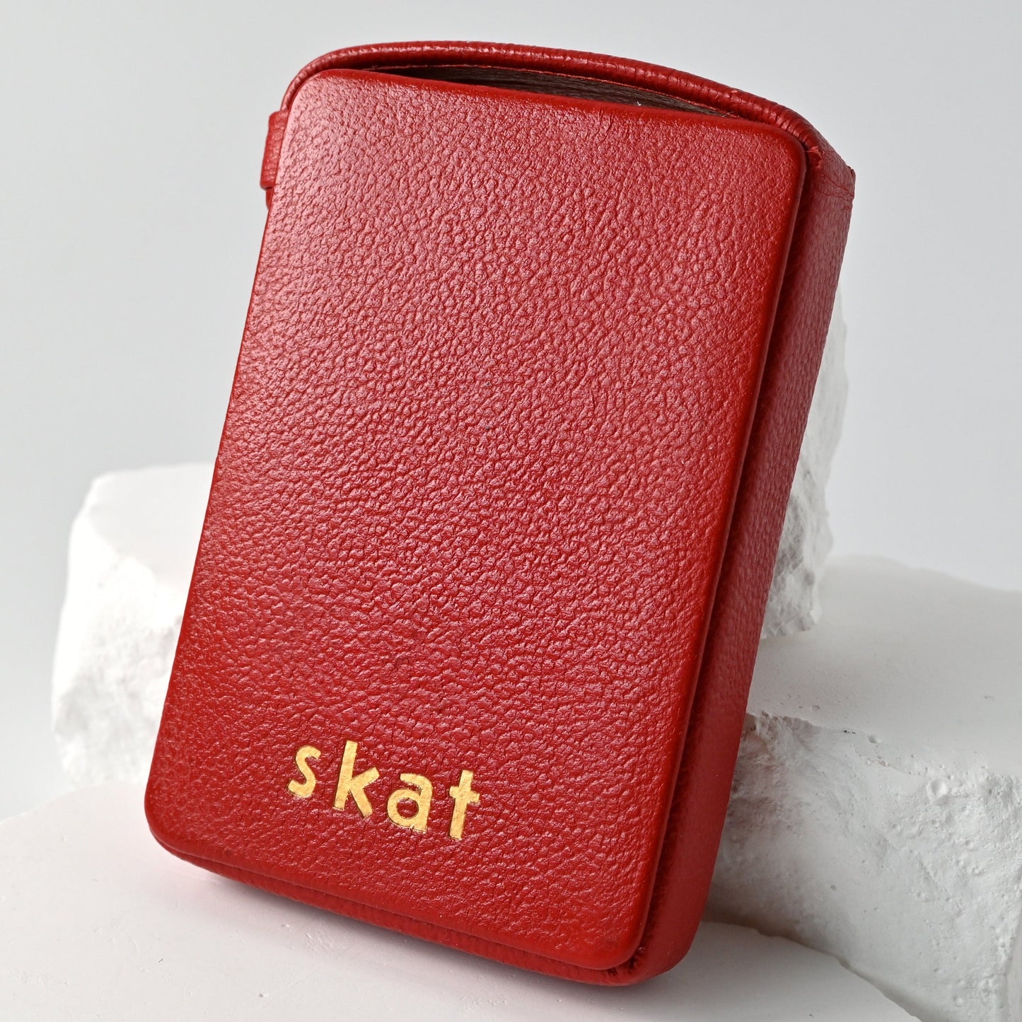 Skat Deck DDR – Altenburger Playing Cards, German Suited, Gilt Edges, Leather Case, One of a Kind – 1970s