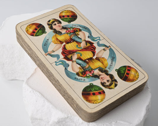 Skatspiel – Preußisches Doppelbild, Vereinigte Stralsunder Spielkarten-Fabriken, mit Metall-Spielkartenpresse, Einzelstück – 1920er Jahre