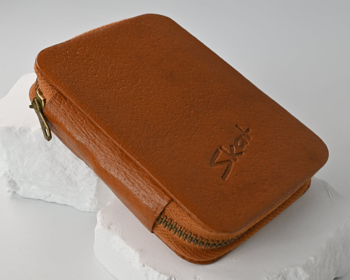 DDR Skat Playing Cards by Altenburger in a Genuine Pigskin Leather Case – from 1984 – One-of-a-Kind