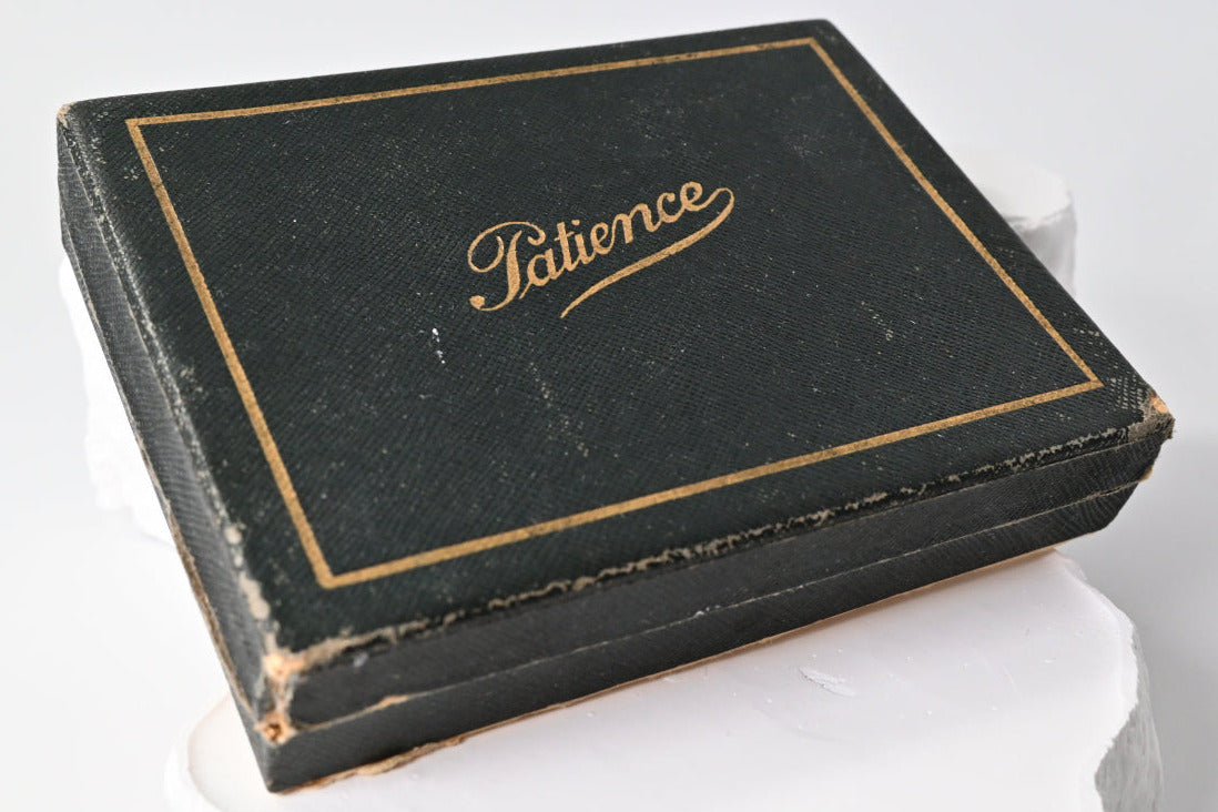 Salon-Patience Nr. 182 – Vereinigte Stralsunder Spielkarten-Fabriken, Goldschnitt, Steuerstempel Nr. 4, Einzelstück – 1920er Jahre
