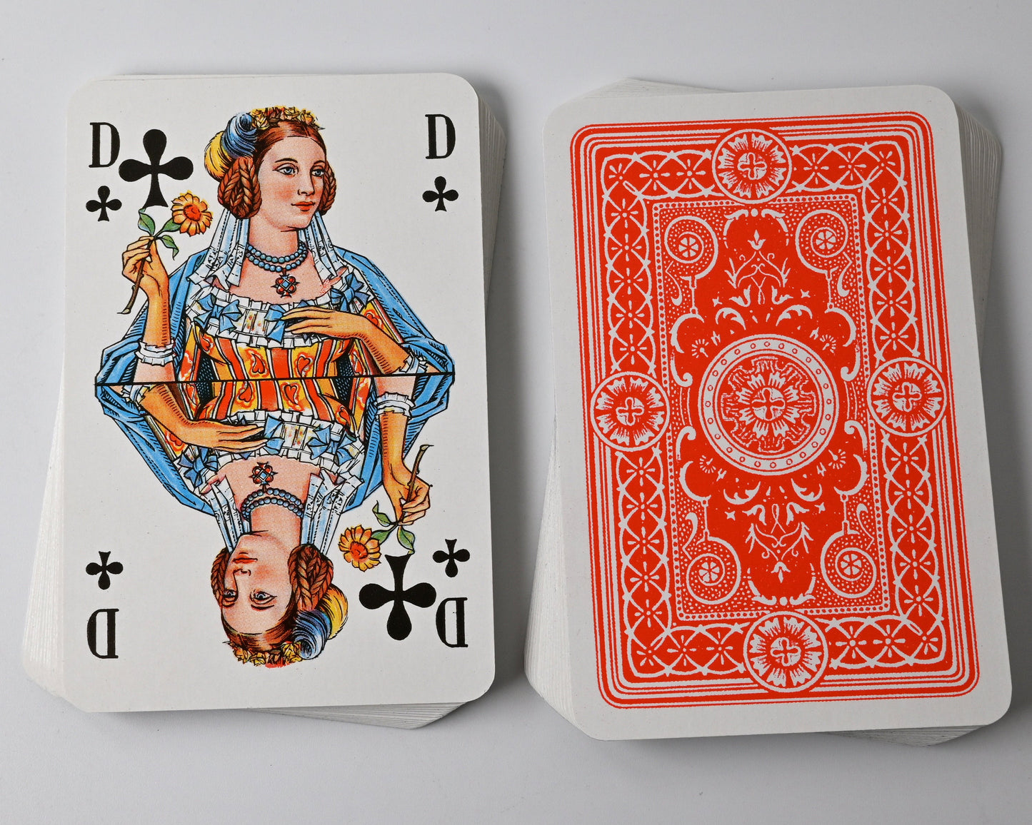Skat-Set DDR, Altenburger Spielkarten, französisches Blatt, Holzkassette mit Rehbock, Scherenschnitt, Einzelstück, 1970er Jahre