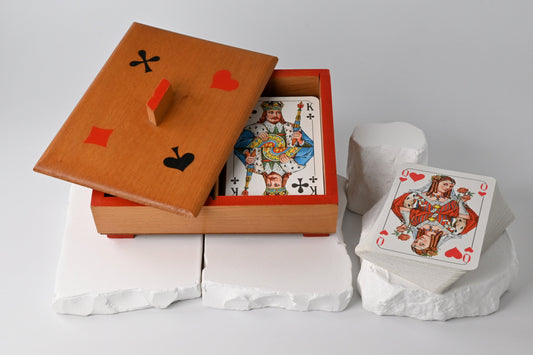 Vintage Kartenspiel in Holzbox, VEB Altenburg DDR, 2 Decks mit 6 Joker, geeignet für Rommé, Canasta, Poker, Bridge, Einzelstück - 1970er Jahre