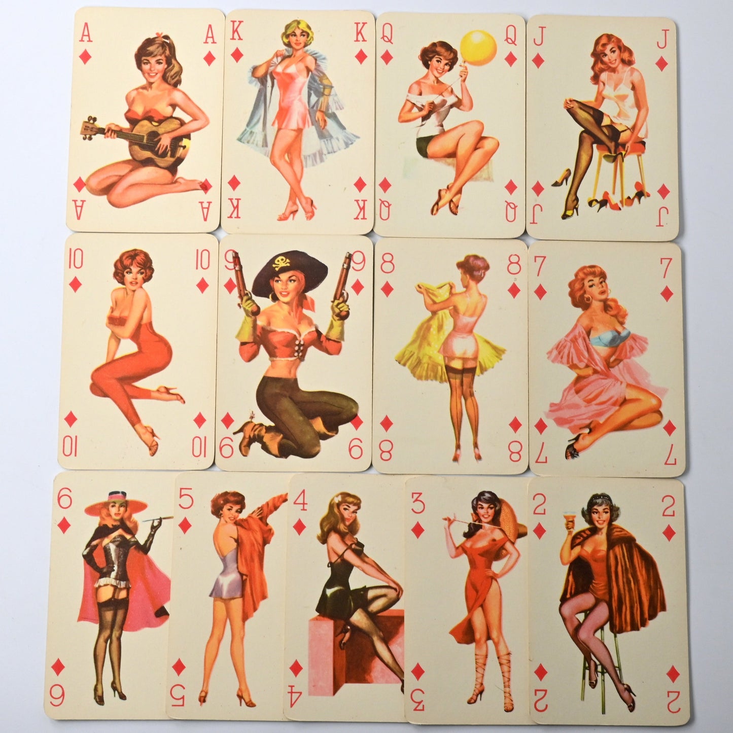 Pin Up Kartenspiel, Piatnik Budapest, Baby Dolls Sweetheart Motiv, Rommé, Bridge, Poker, Canasta, Sammlerstück, 1970er Jahre