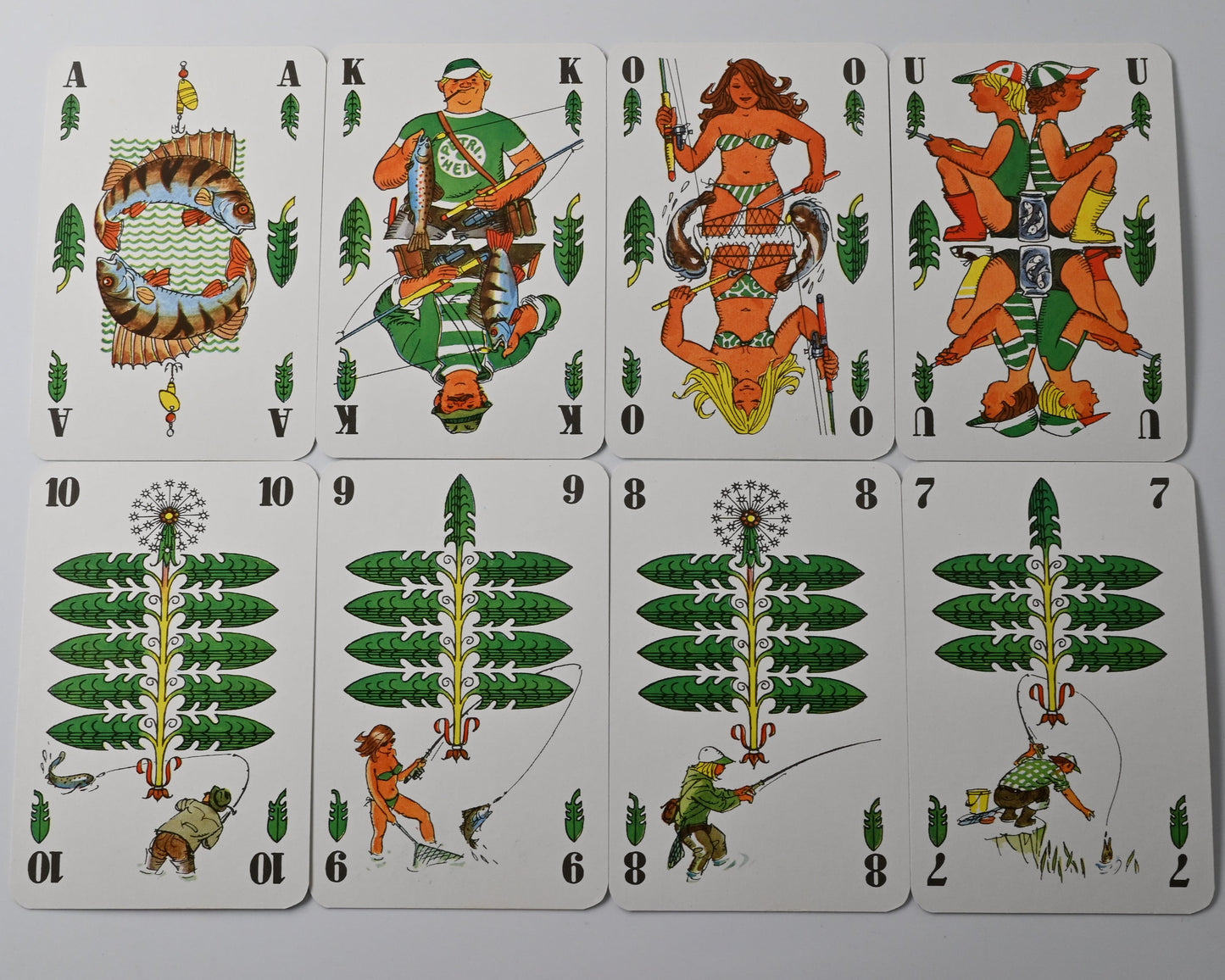 Skat deck DDR, VEB Altenburger Playing Cards, souvenir skat “angler” motif, German suited deck, 1980s