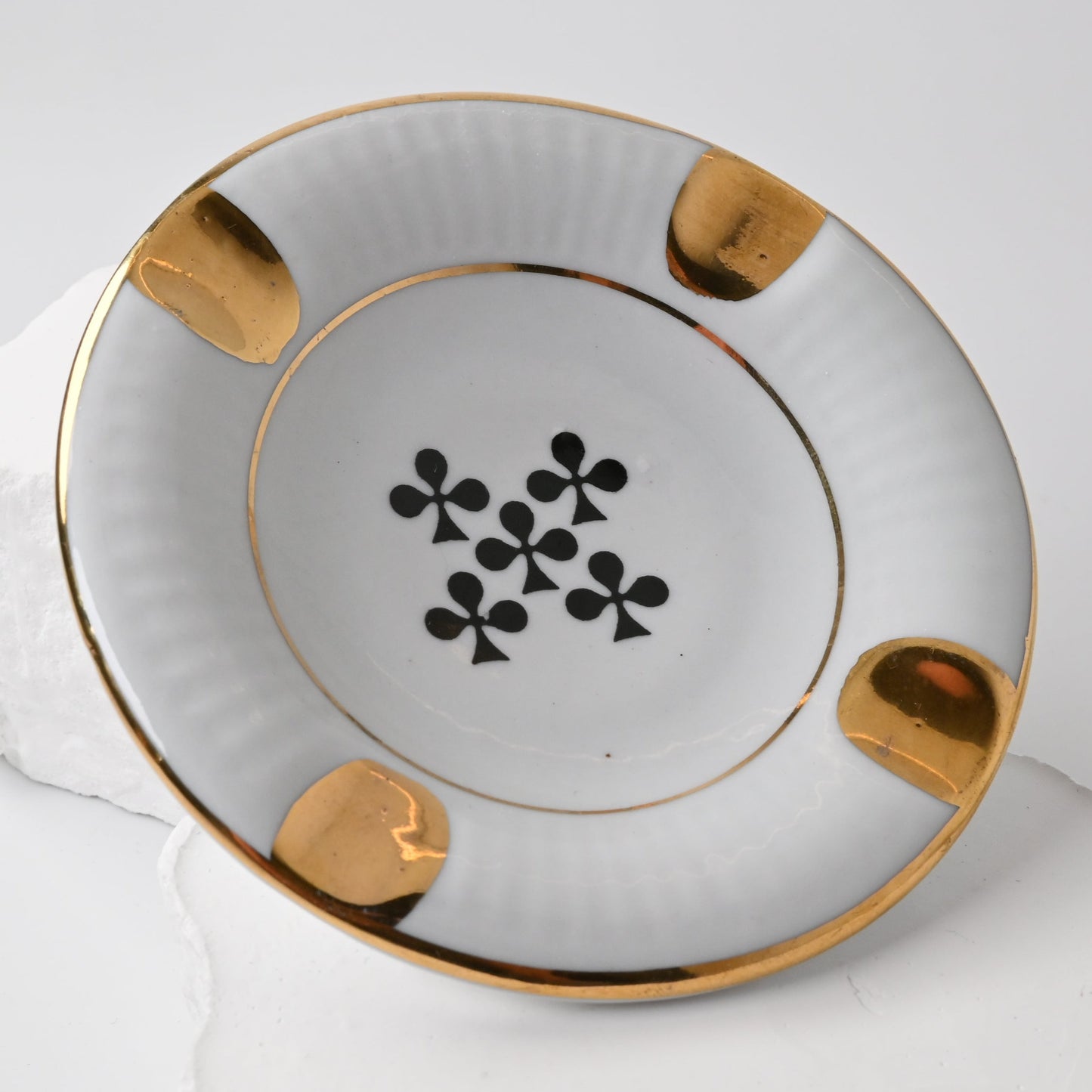 Keramik Aschenbecher Set mit Spielkartenmotiven, Mini Ascher für Poker, Bridge, Skat, Golddekor, Deutschland, Einzelstück, 1950er Jahre