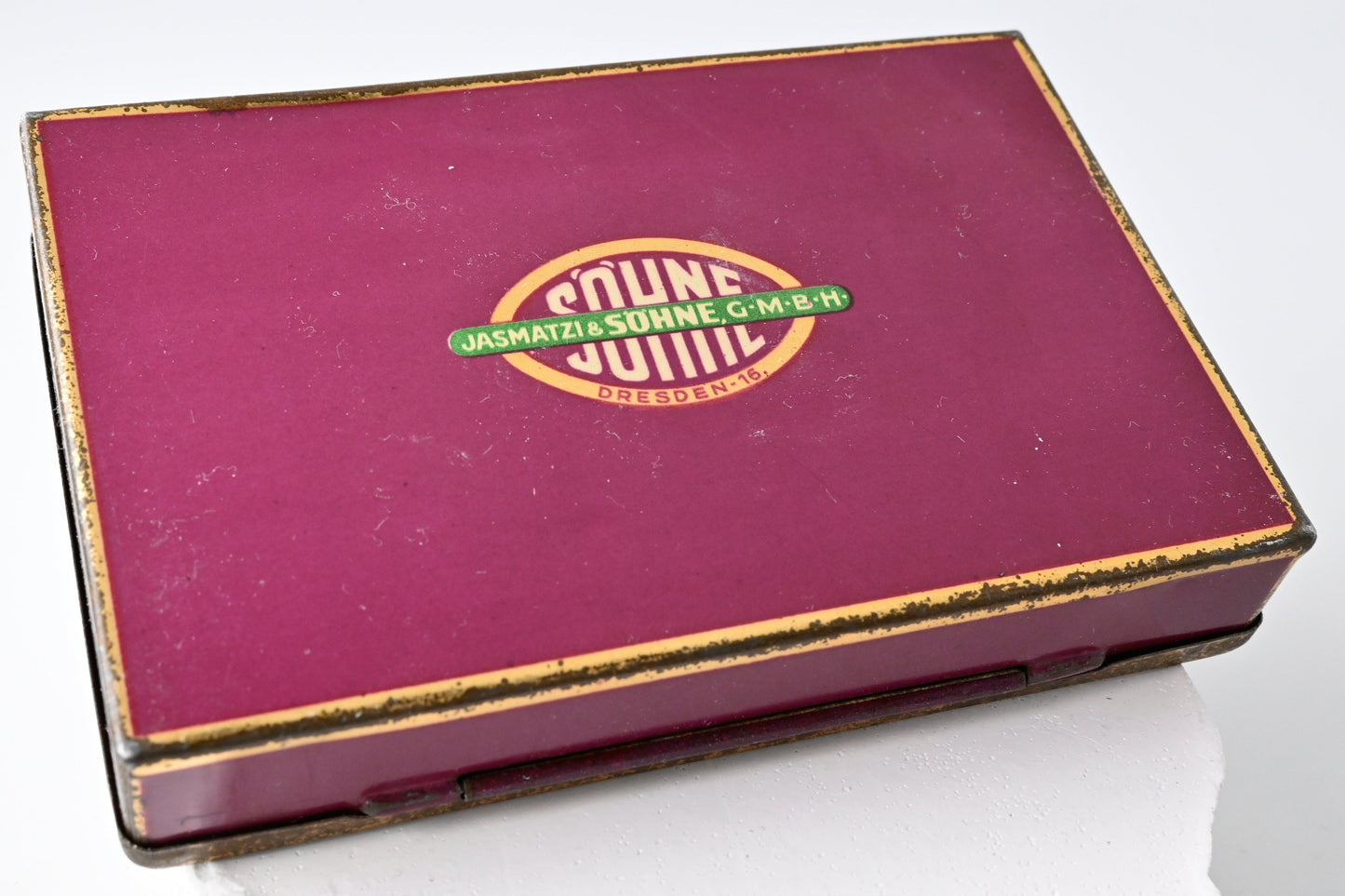 Skat Deck – Saxon Double-Figure Pattern, Altenburger Playing Card Factory, in Original Tobacco Tin, One-of-a-Kind – 1920s