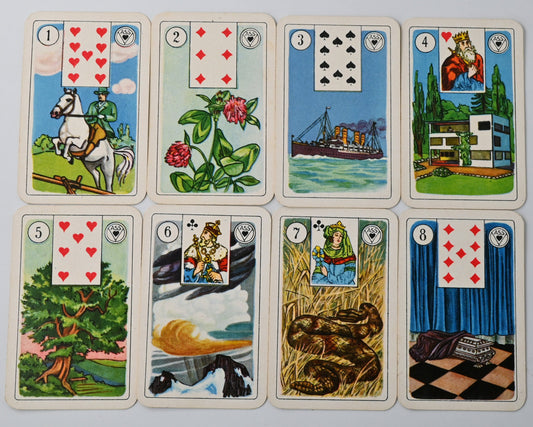 Wahrsagekarten mit Kartenbildern – Lenormand Orakelkarten, Vereinigte Altenburger & Stralsunder Spielkartenfabriken AG, Werk Ariston Detmold, 36 Blatt, Einzelstück – 1950er Jahre