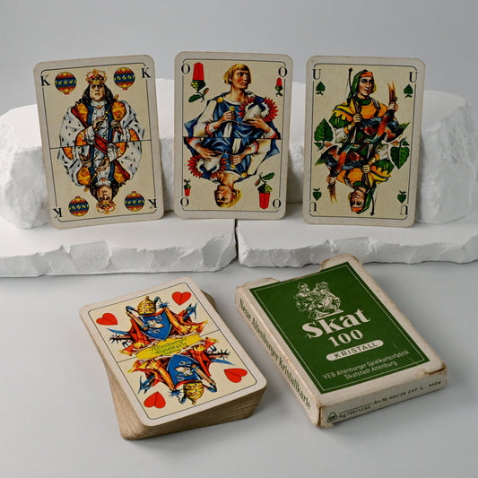 Altenburger Spielkarten – Skat 100 Kristall – Erste Ausgabe von Walter Krauß – nur ca. 1,5 Jahre produziert – aus dem Jahr 1964 – Einzelstück