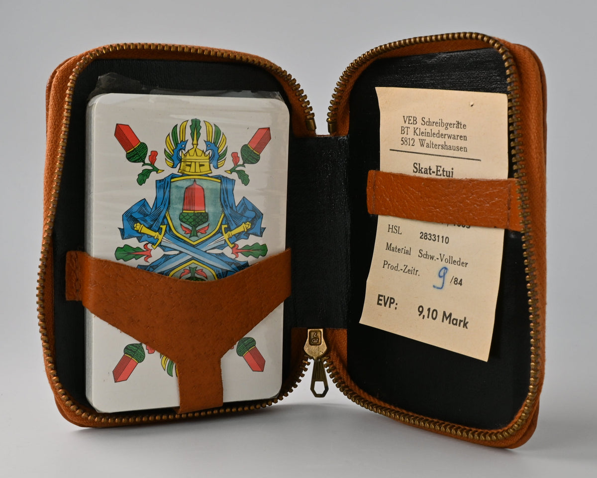 DDR Skat Playing Cards by Altenburger in a Genuine Pigskin Leather Case – from 1984 – One-of-a-Kind